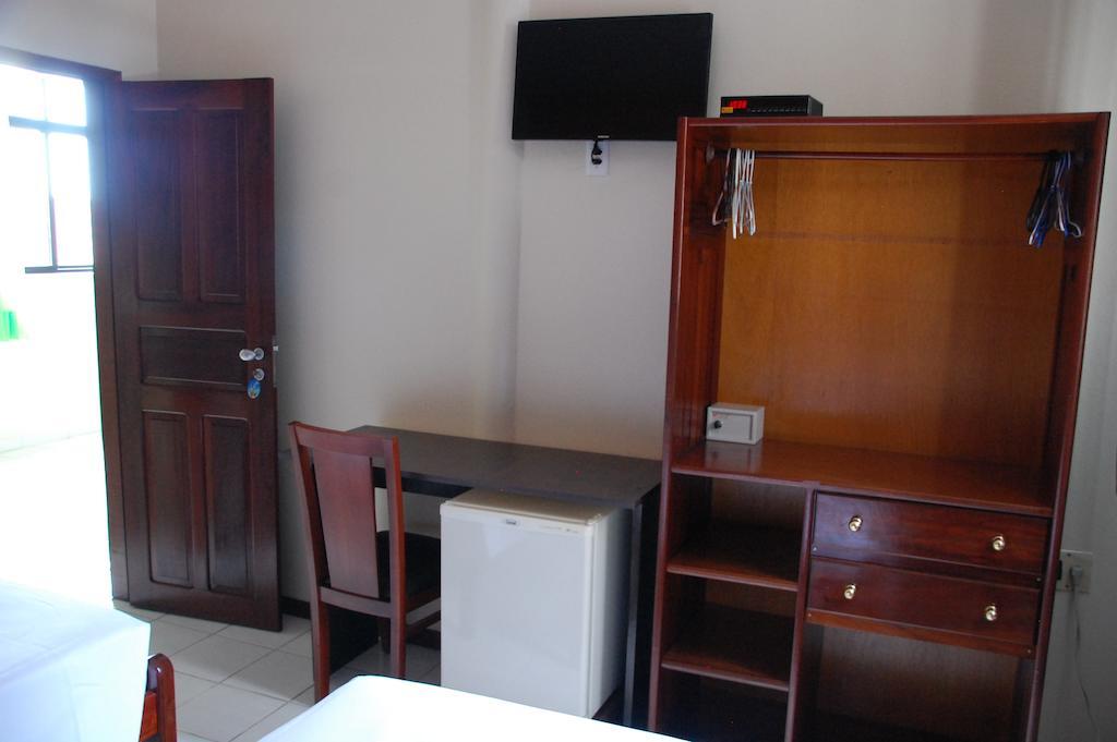 Hotel Netuno Beach Suites Форталеза Стая снимка